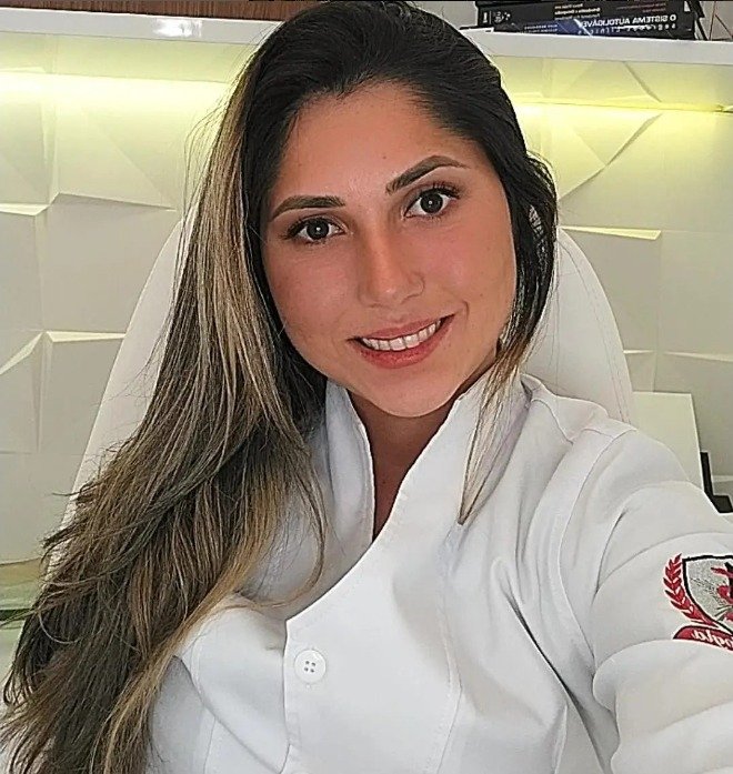 ESPECIALIZAÇÃO EM IMPLANTODONTIA - RAFAELA AVELINO