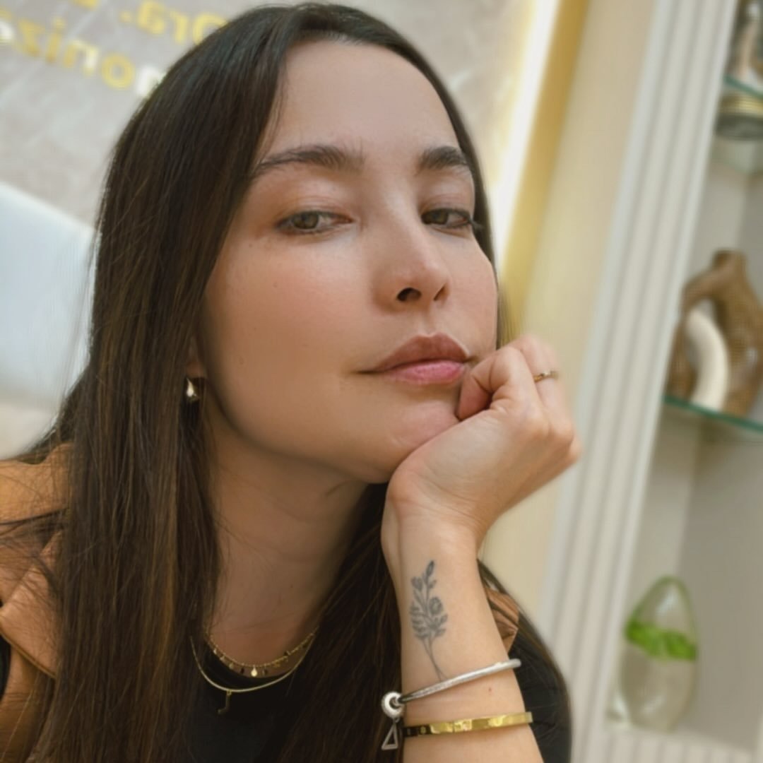 PREENCHIMENTO - DRA LAÍS YONAMINE